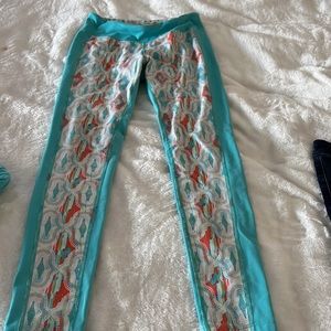 A matching set for leisure wear or yoga classes.